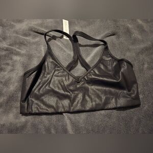 Senita Athletics Skin Moves Bra Size Large In Black Luster